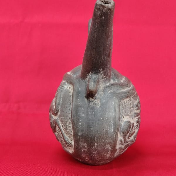 Pre Columbian Chimú Ceramic Double-Spout Bottle Ceremonial Artifact Peru - Image 3